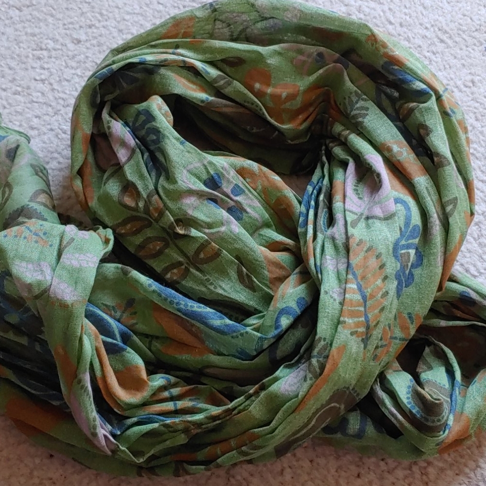 Gudrun sjoden scarf